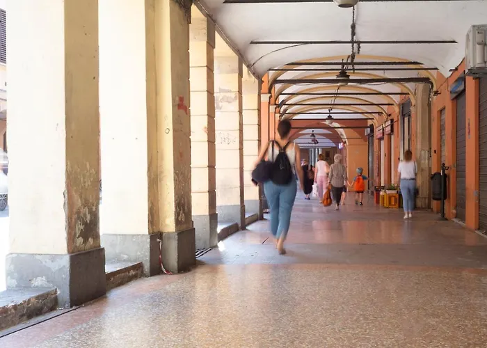 Il Viaggio 4* Μπολόνια