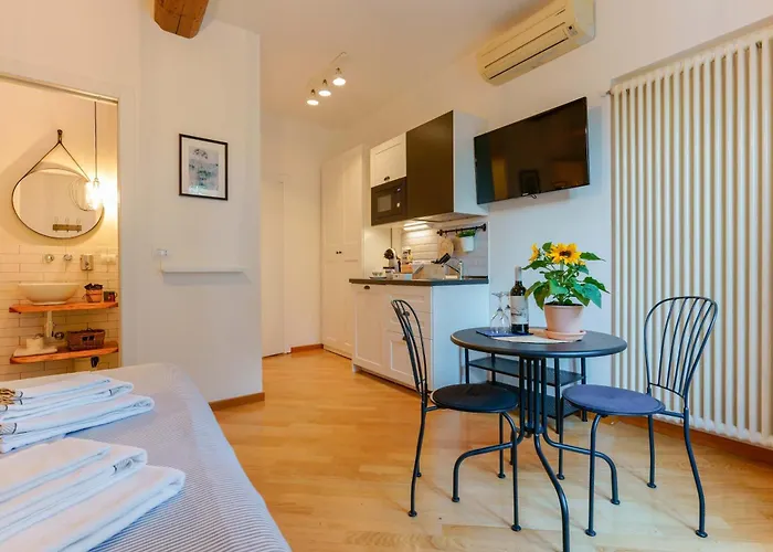 Il Viaggio Bed and Breakfast 4*